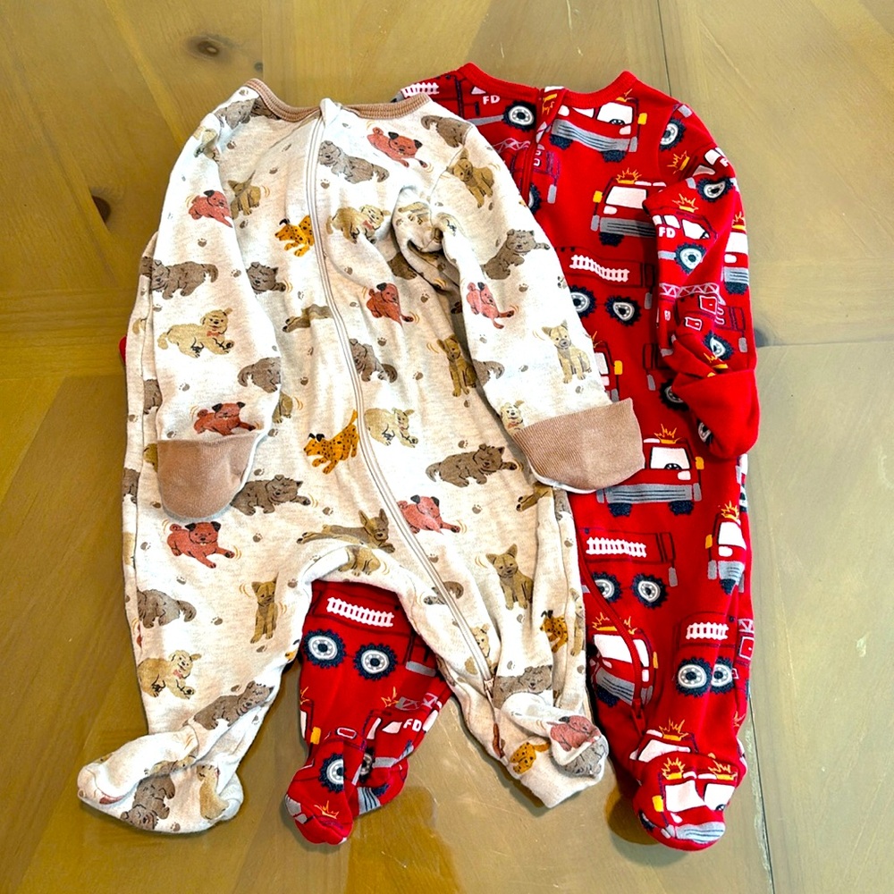 Wondernation pajamas, with built in hand covers